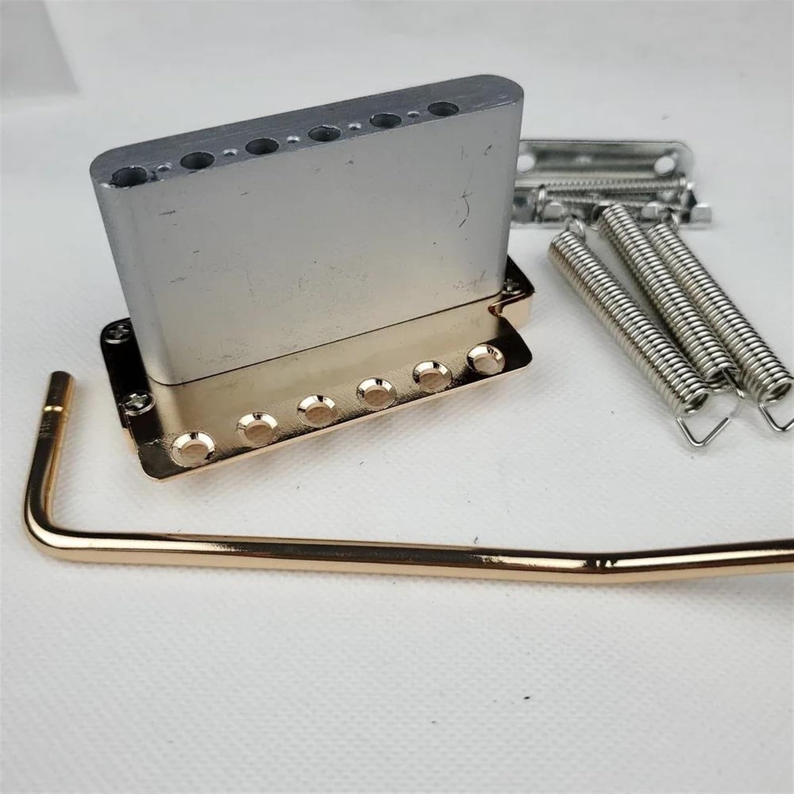 Parti del ponte della chitarra Chitarra Elettrica Fissa 6 Viti ST Tremolo Vibrato Bridge Gold
