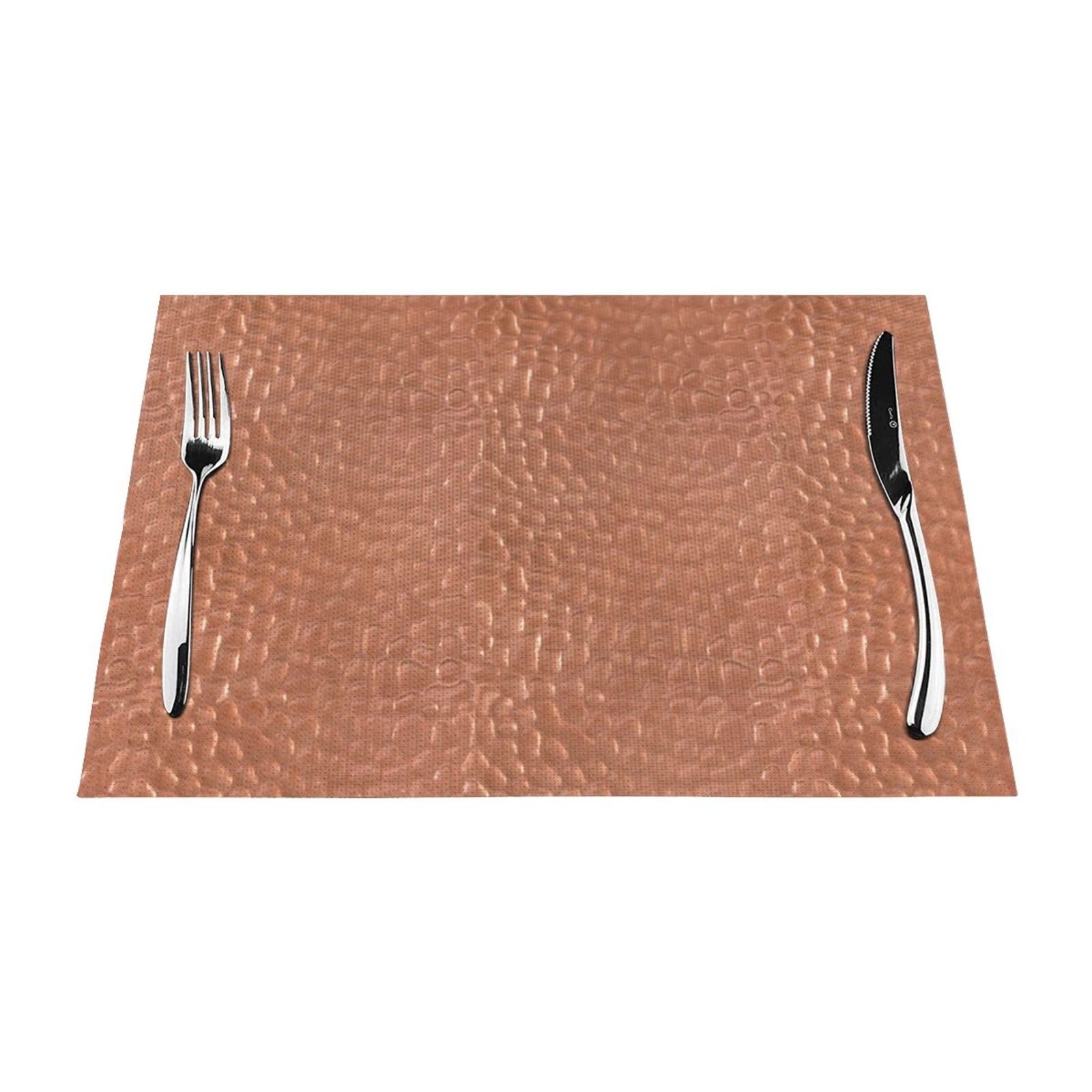 Tapis de table aspect cuivre martelé pour sublimer vos dîners de fête