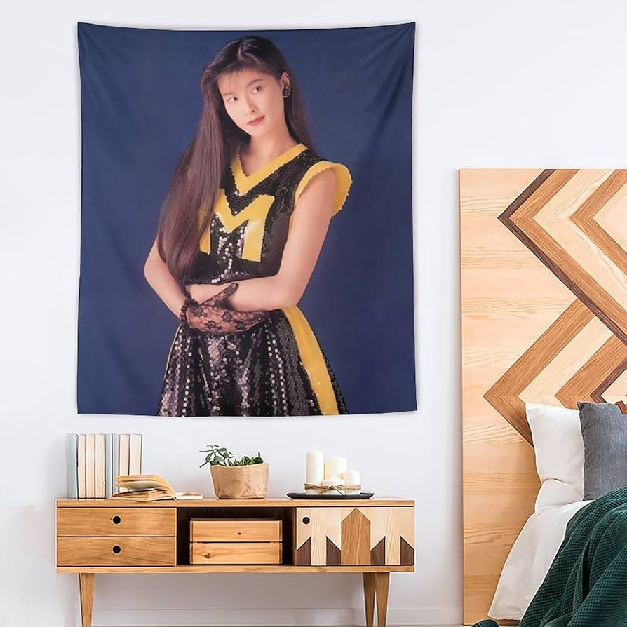 森高千里　タペストリー　壁掛け　新品 Amazon.co.jp: 森高千里タペストリー 壁掛けタペストリー 個性