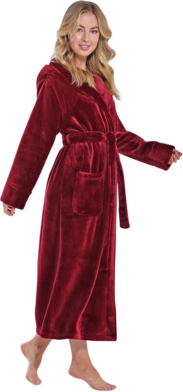 Turquaz Oversize Premium Luxury Ultra Soft Warm Robes for Women Plush Fleece Bathrobe for Women with and Spacious Pockets - Image 4