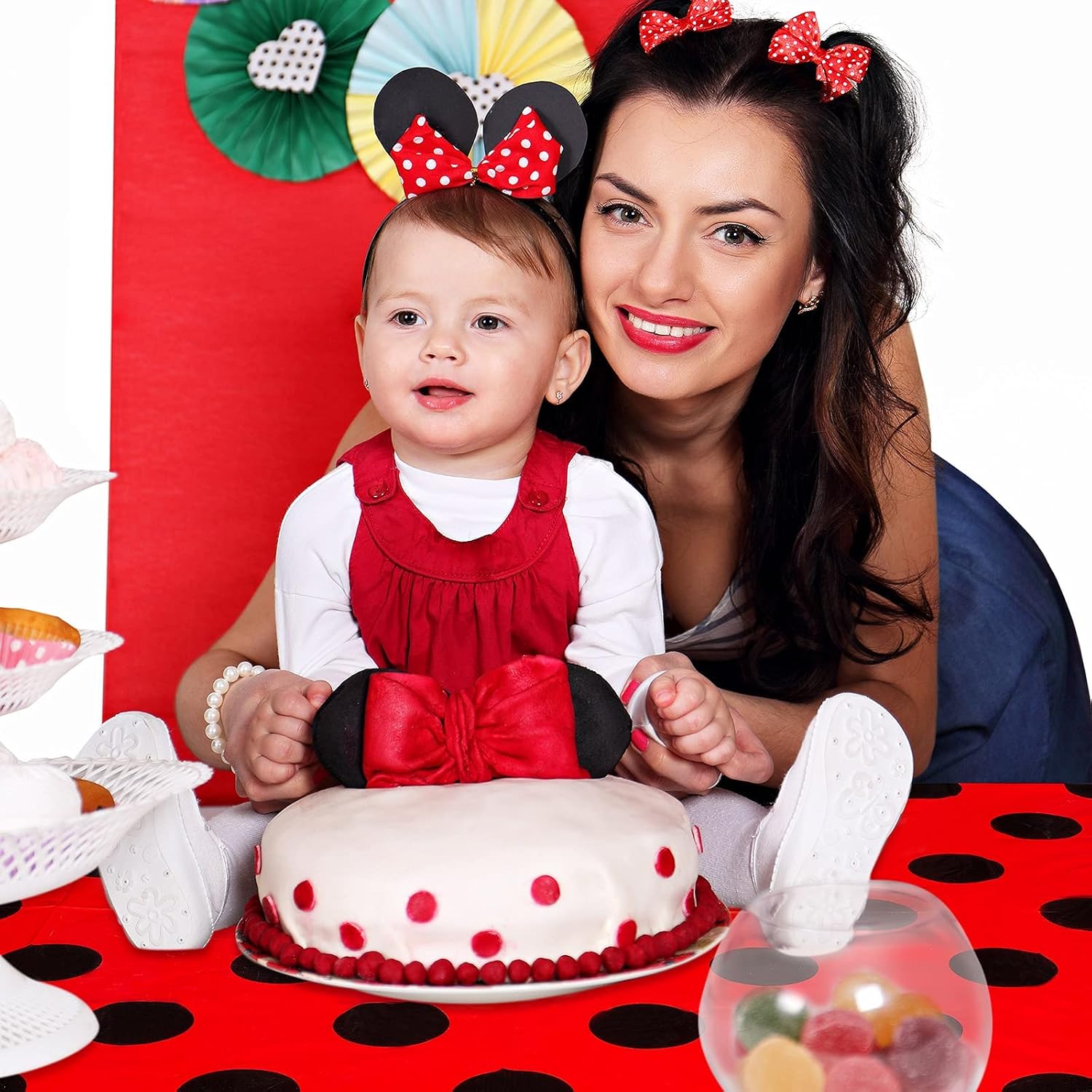 Tegeme Ladybug Tablecover Ladybug Party Tablecloth Vintage Polka Dots Tablecloth Rectangular Black and Red Ladybug Table Covers for Birthday Picnic Dining Kitchen Party Decor (2 Pieces)