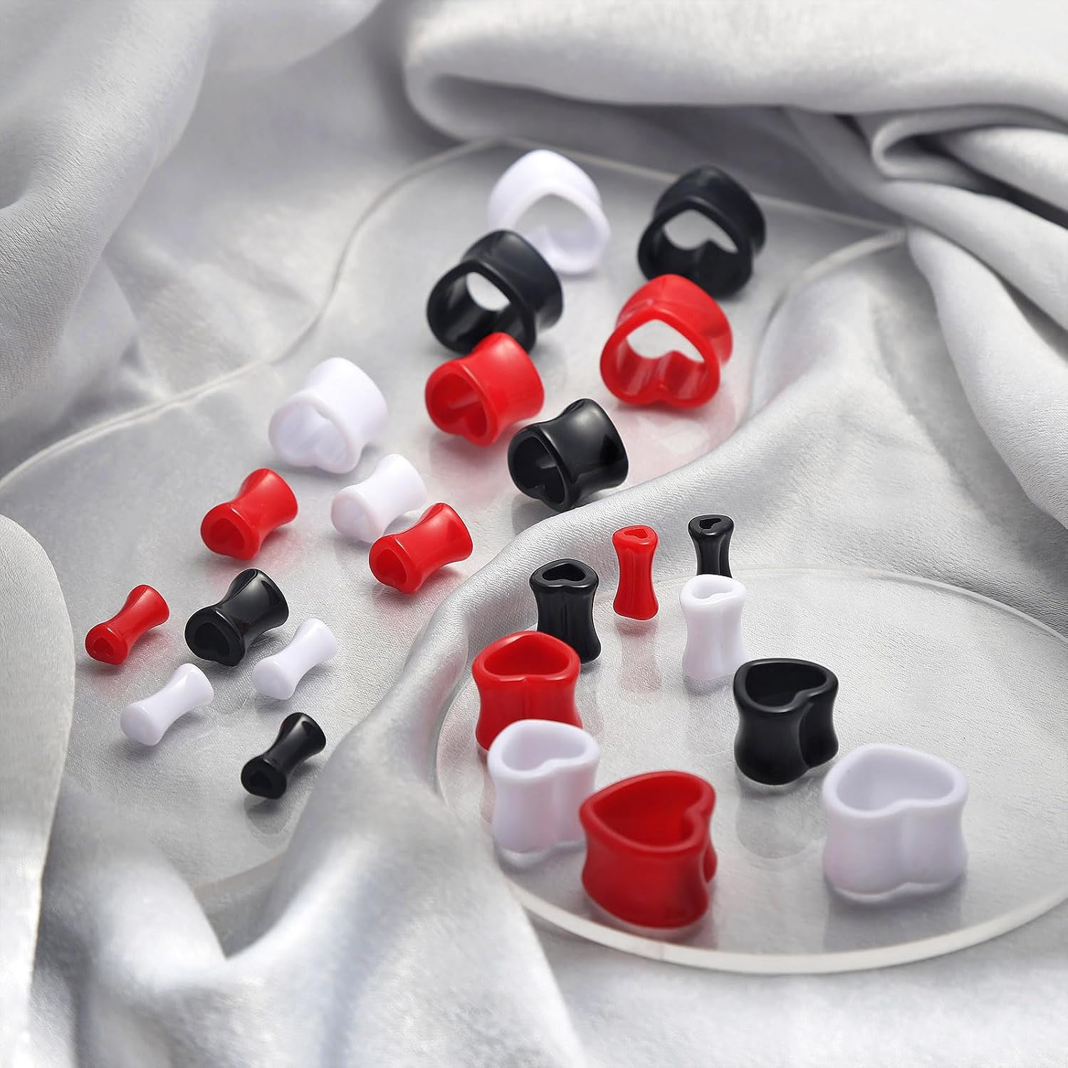 Qmcandy 6pcs/18pcs Heart Shape Acrylic Ear Tunnels Plugs Set Mix Color Stretcher Expander Piercing Tunnels Gauge 6G-7/8 inch