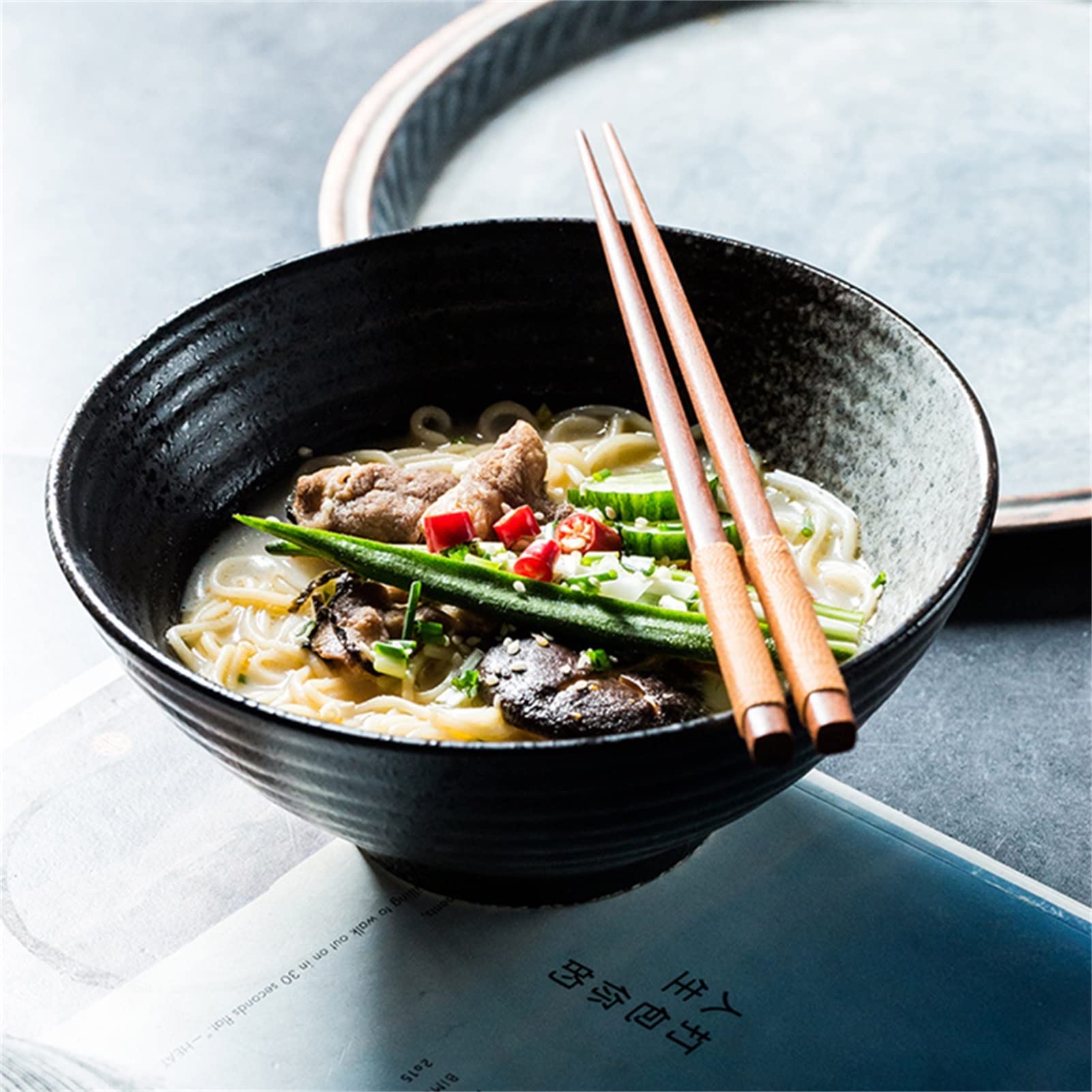 Grands bols à nouilles japonais avec cuillères et baguettes for soupe, céréales, riz, udon, nouilles asiatiques, ensemble de vaisselle bol ramen en céramique de qualité commerciale for restaurant ( Co