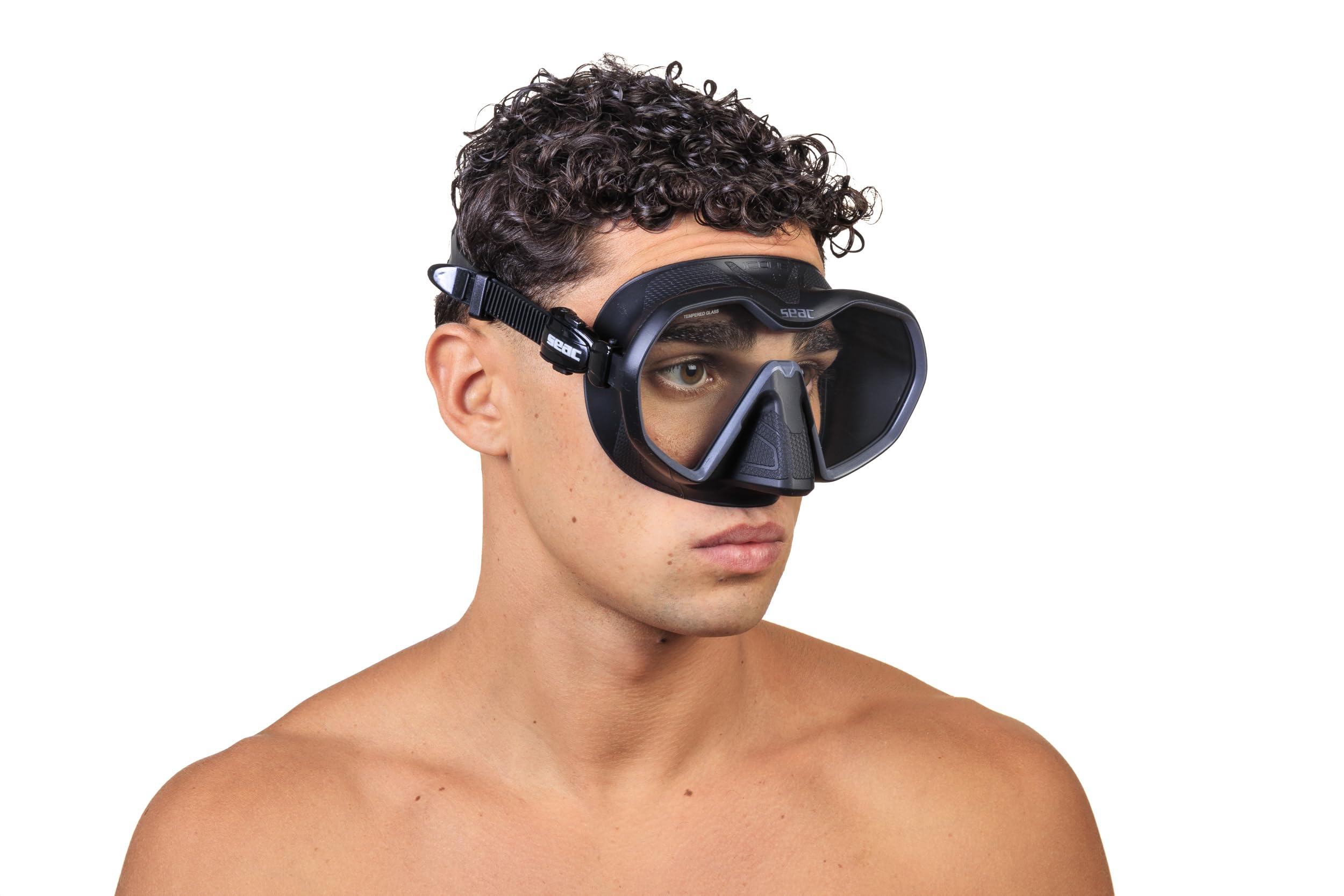 Seac Icona, maschera monolente Made in Italy per la subacquea realizzata con tecnologia frameless e facciale sovrastampato