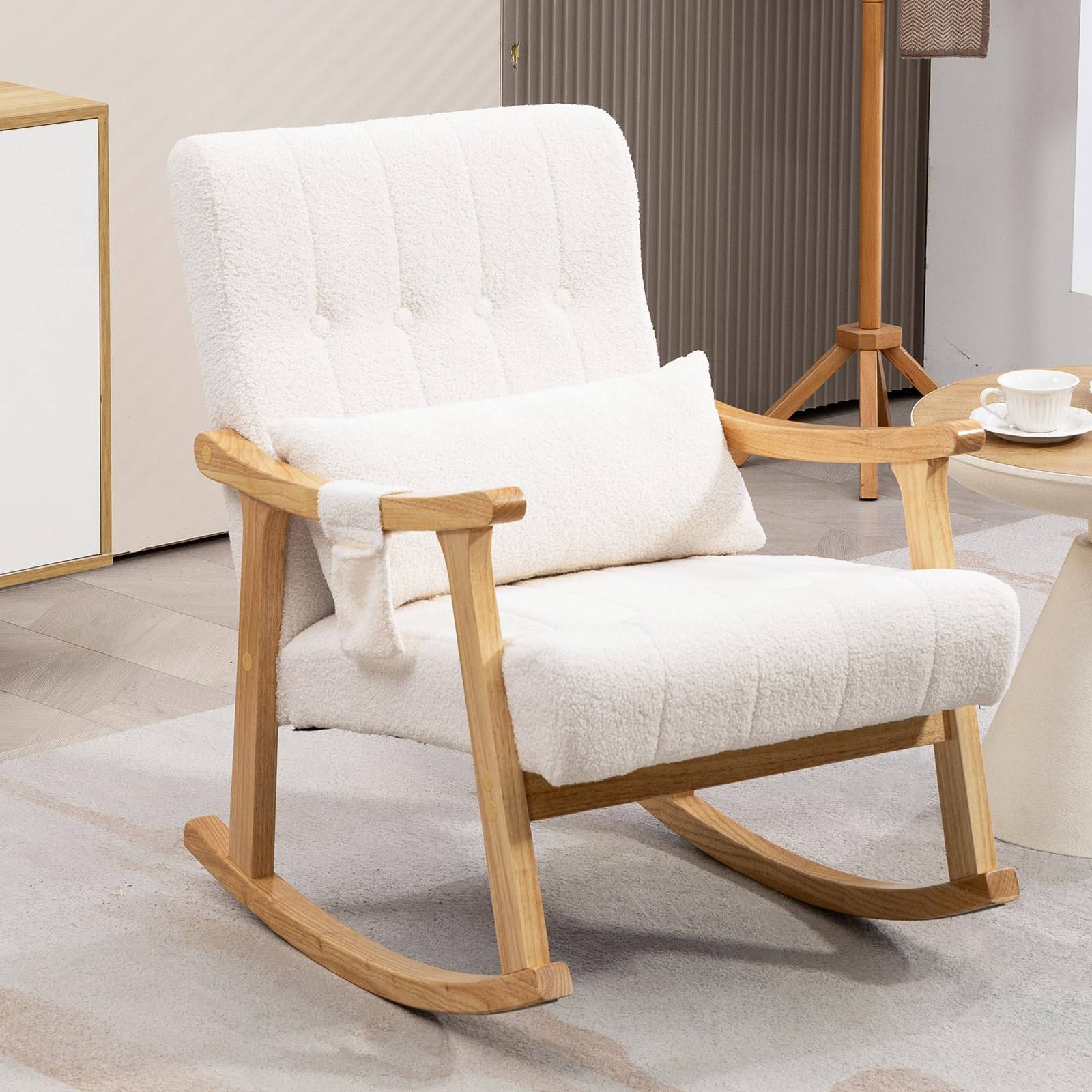 EROMMY Fauteuil à Bascule, Fauteuil de Relaxation en Tissu Teddy avec Coussin Lombaire & Poche Latérale, Rembourré en Tissu Doux, avec Cadre en Bois de Caoutchouc, pour Salon, Chambre à Coucher, Blanc