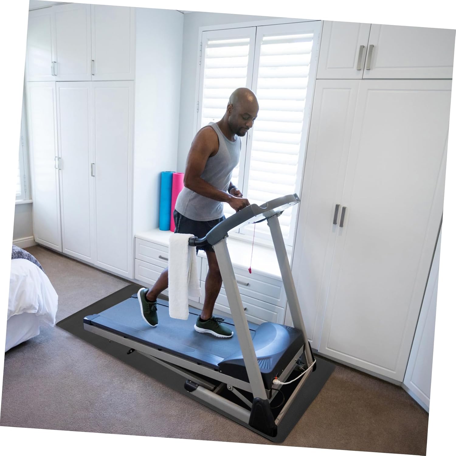 GANAZONO Heavy Duty Treadmill Pad Mat Exercise Equipment Mat Small Rubber Floor Protector for Home Fitness