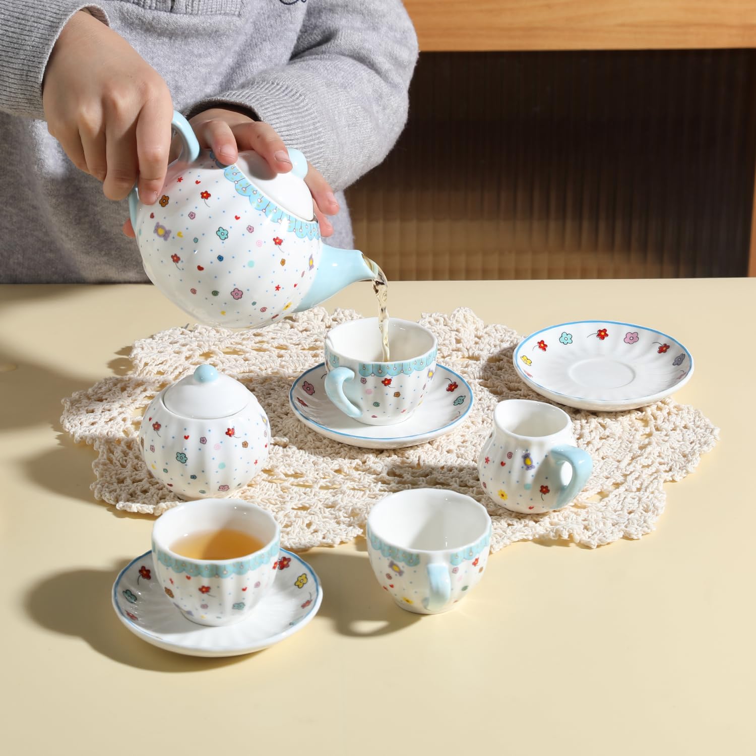 Tin Tea Girl Tea Set Porcelain Auney 36 PCS Tea Set Toy For Girls