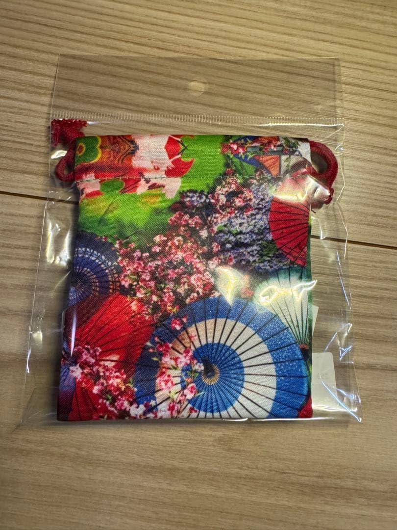 蜷川実花さん　道後温泉コラボ巾着　♡♡na様♡♡専用 Amazon.co.jp: 道後温泉×蜷川実花さんコラボ巾着＋カプセルトイ蝶