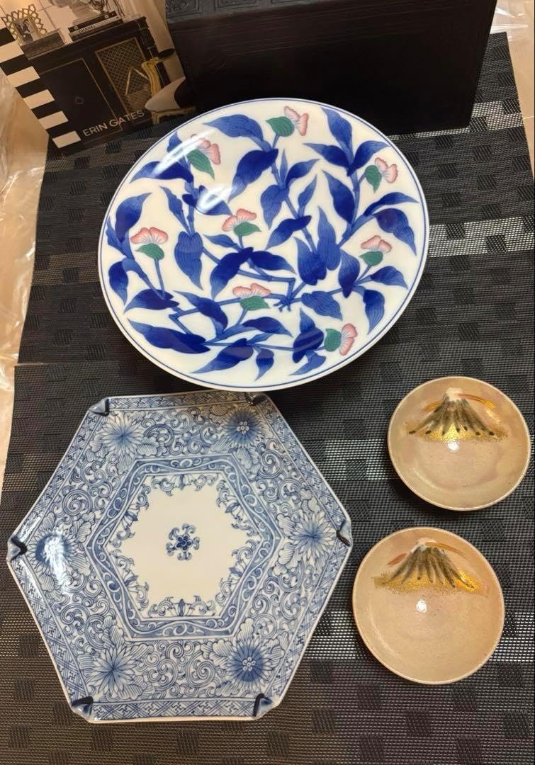 新品 4️⃣点 香蘭社 高台皿 食器 ❤︎ 徳利 おちょこ 酒器 4点 香蘭社 高台皿 食器 徳利 おちょこ 酒器酒器セット 徳利 おちょこ