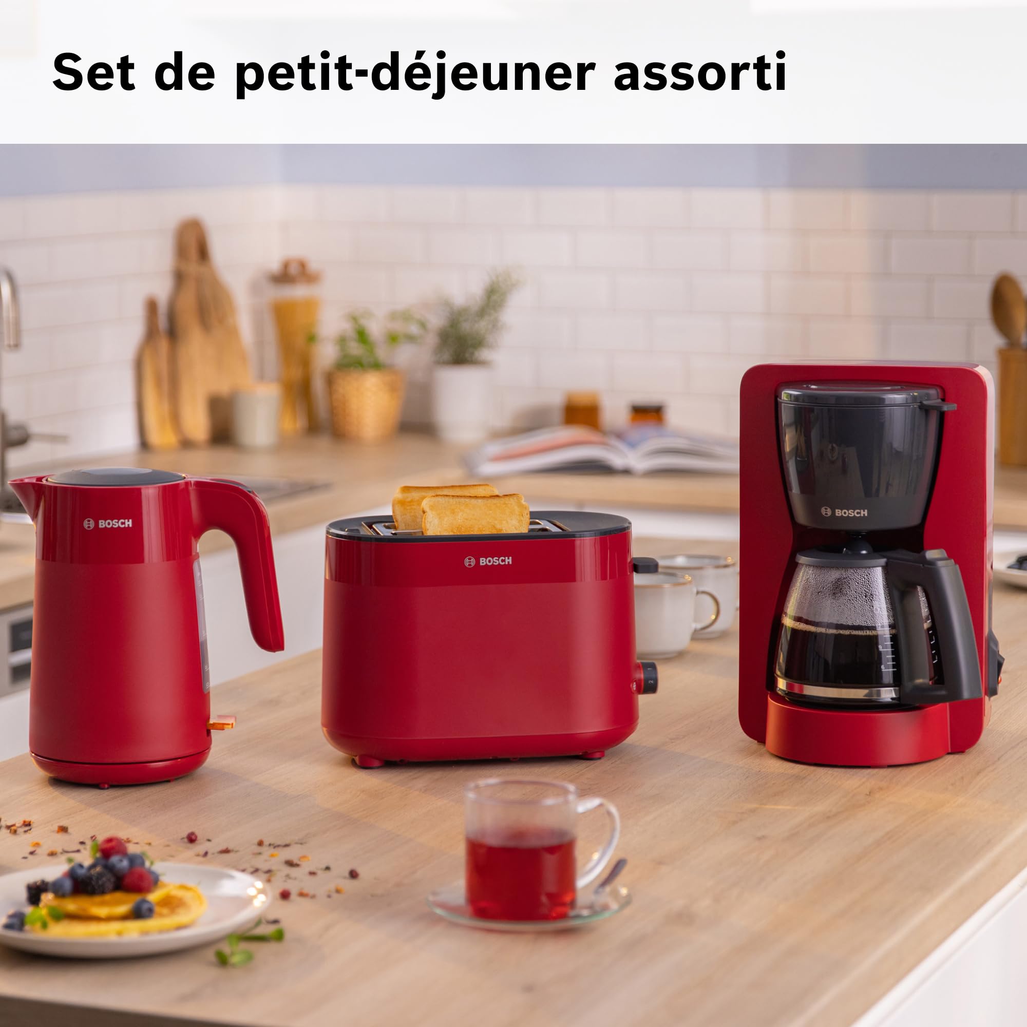Bosch, machine à café filtre, MyMoment, réservoir d'eau amovible, carafe en verre, arrêt automatique, fonction Anti-Goutte, maintien au chaud 40 minutes, rouge foncé, TKA2M114