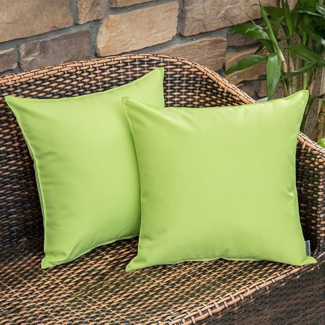 MIULEE Pack of 2 Outdoor Waterproof Throw Pillow Cover Home Décor Pillow Case Luxury Decorating Cushion Covers Protectors for Tent Park Bed Sofa Chair Couch Bedroom 45x45cm 18x18inch Green