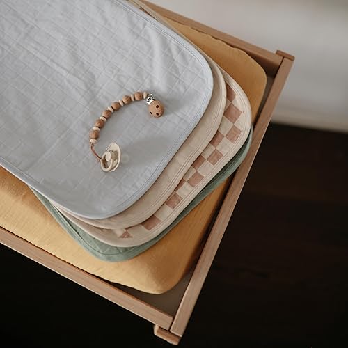 Miniatura 6 de mushie Fundas impermeables para cambiador 100% Algodón orgánico Juego de 3 (combo de cuadros naturales)