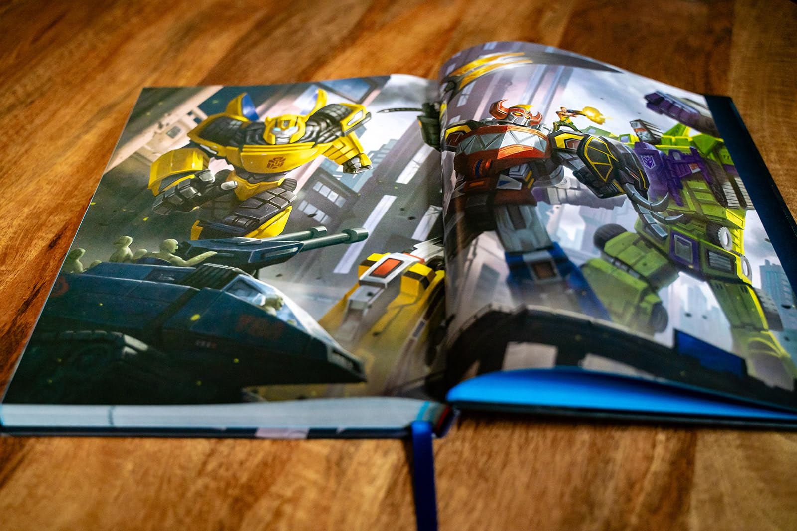 Renegade Game Studios Essence20 Guida sul campo del sistema di gioco di ruolo all'azione e all'avventura Crossover Sourcebook Power Rangers G.I. Joe Transformers