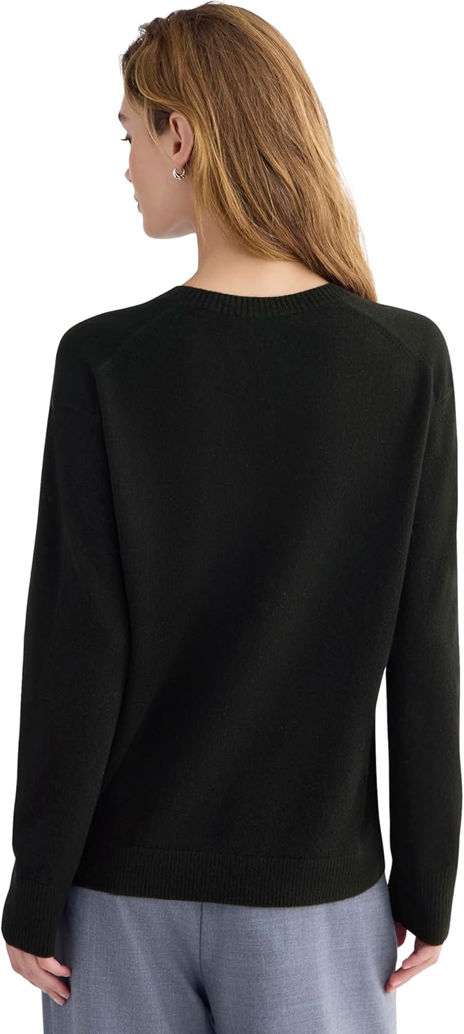Everlane Womens The Classic V in Cashmere - Image 4