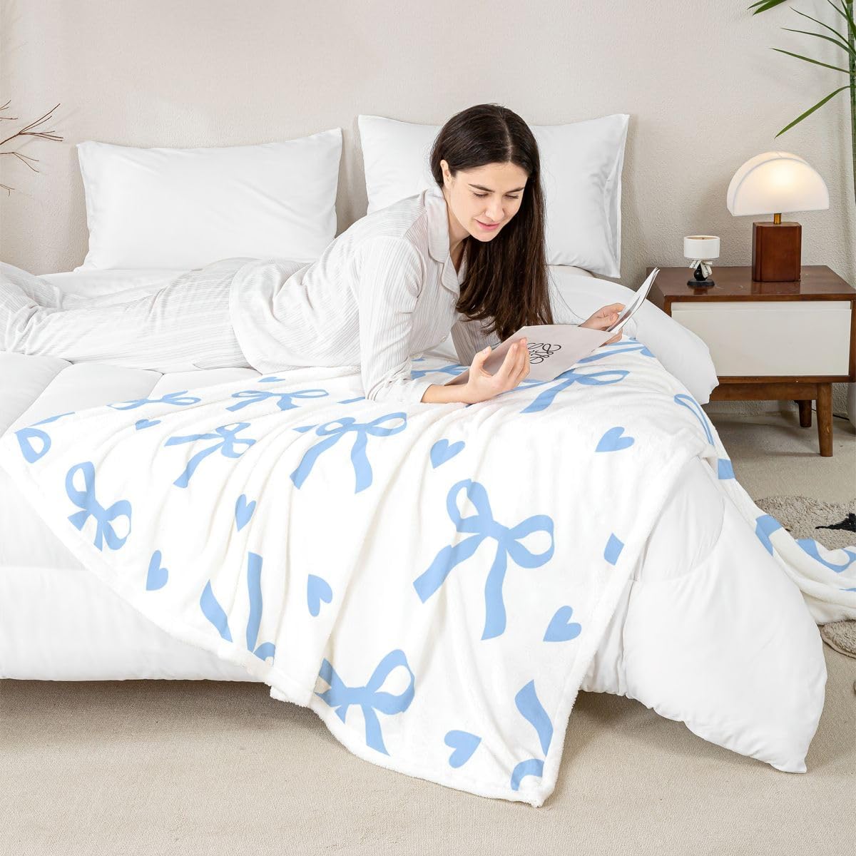 Feelyou Cute Blue Bow Sherpa Blanket Plush Fuzzy Ribbon Bow Knot Fleece Throw Blanket Boys Girls Kawaii for Bed Couch Chair Living Room Princess Bowknot Bedroom Decor Girly Blue Bows Baby 30"x40"