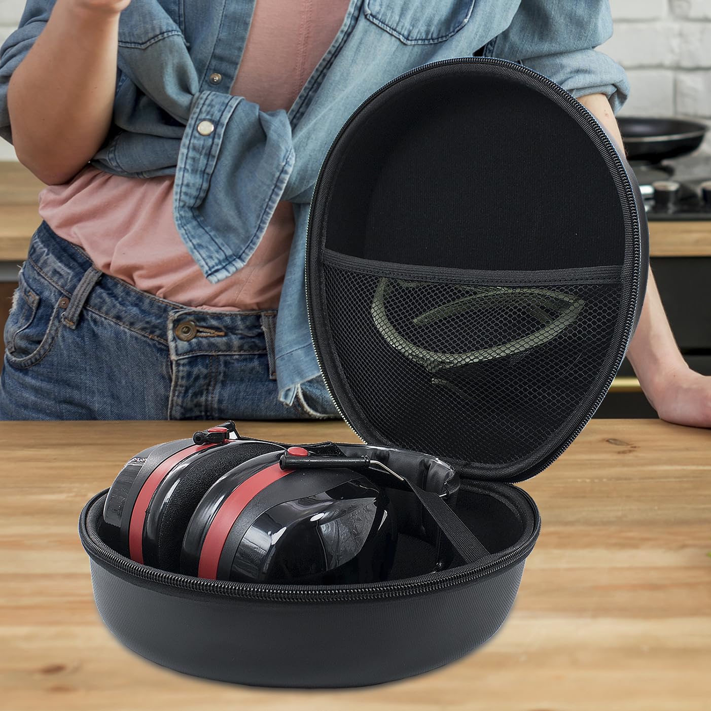 YIIWAY Hard Travel Case Compatible with 3M Peltor Optime I/Optime II/Optime III/Bull's Eye/SportTac/Kid / X4A / X2AC1 X2 Ear Defenders Earmuff - Image 3