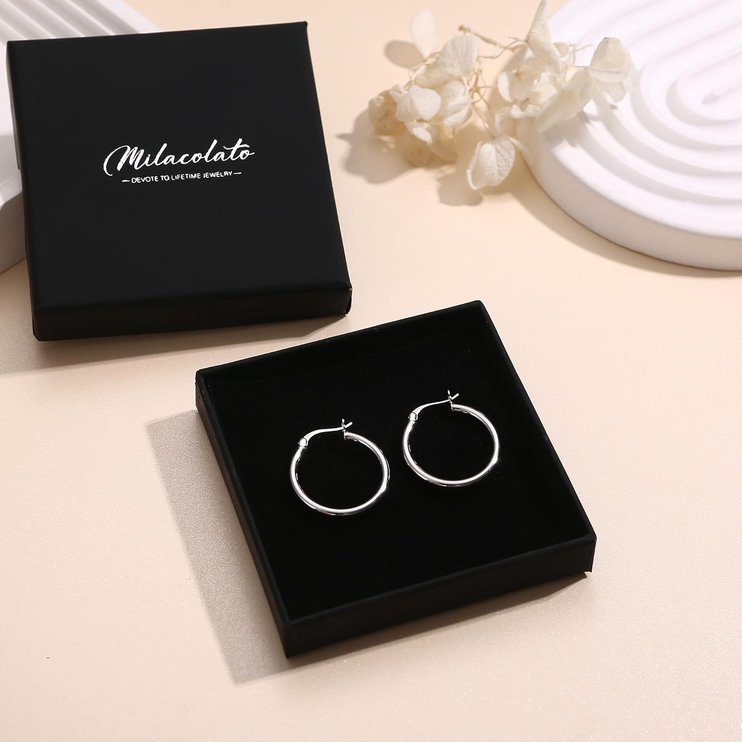 Milacolato 925 Sterling Silver Hoop Earrings for Women 18K White Gold Plated 2.5mm Chunky Huggie Hoop Earrings Hypoallergenic Lightweight Round-Tube Circle Small Big Hoop Earrings 13/15/20/25/30/40/50/60mm - Image 5