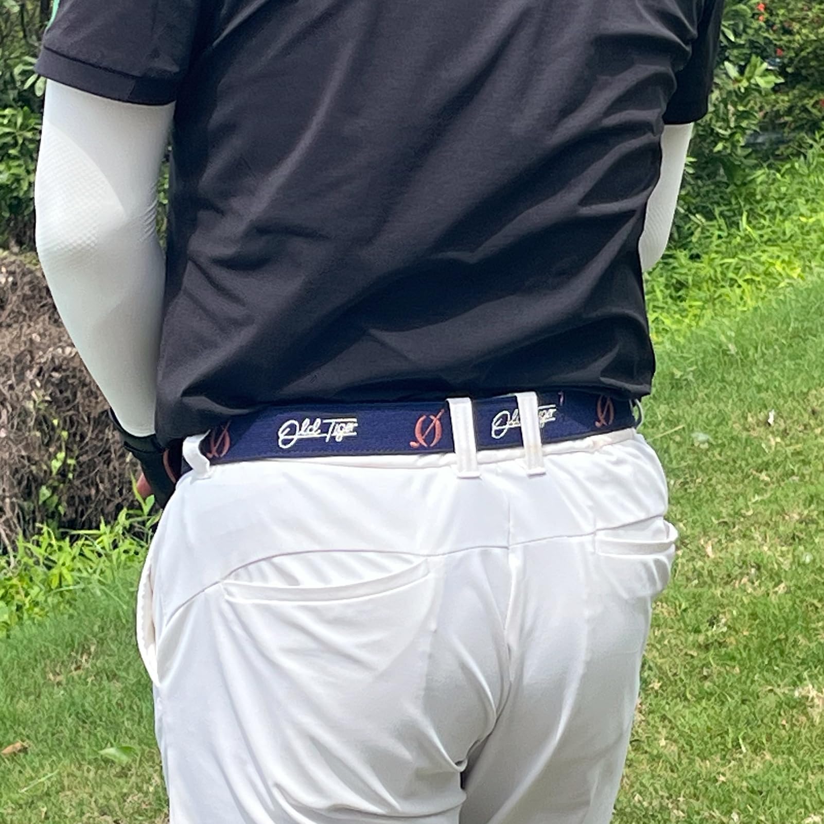Swig Sip Needlepoint - Cintura da golf da uomo, fibbia piatta in ottone, retro in pelle, non elasticizzata, resistente, design country club