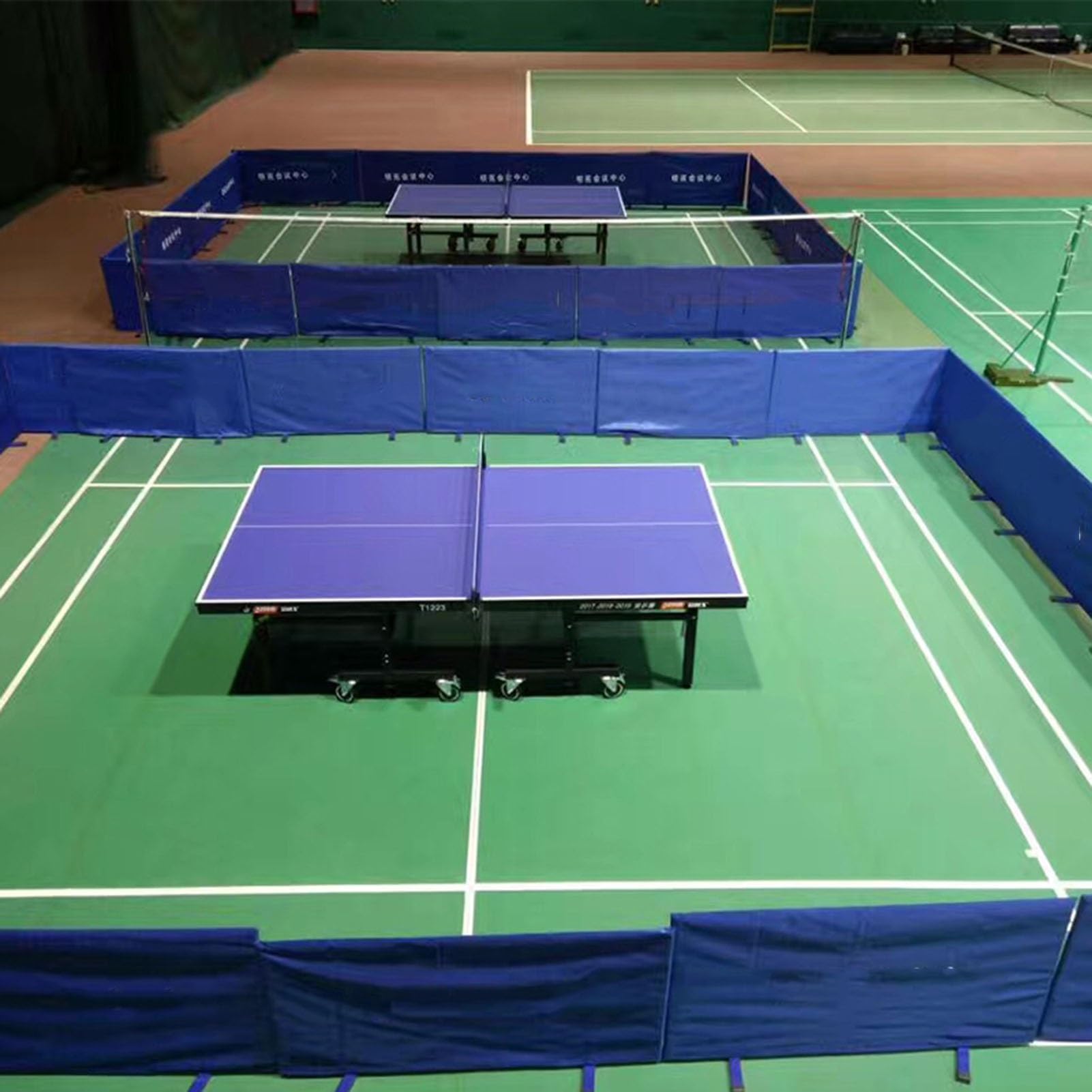 Składana przegroda do tenisa stołowego – przenośna bariera siatkowa 140 x 75 cm do treningu na korcie halowym, szkolnym i stadionowym