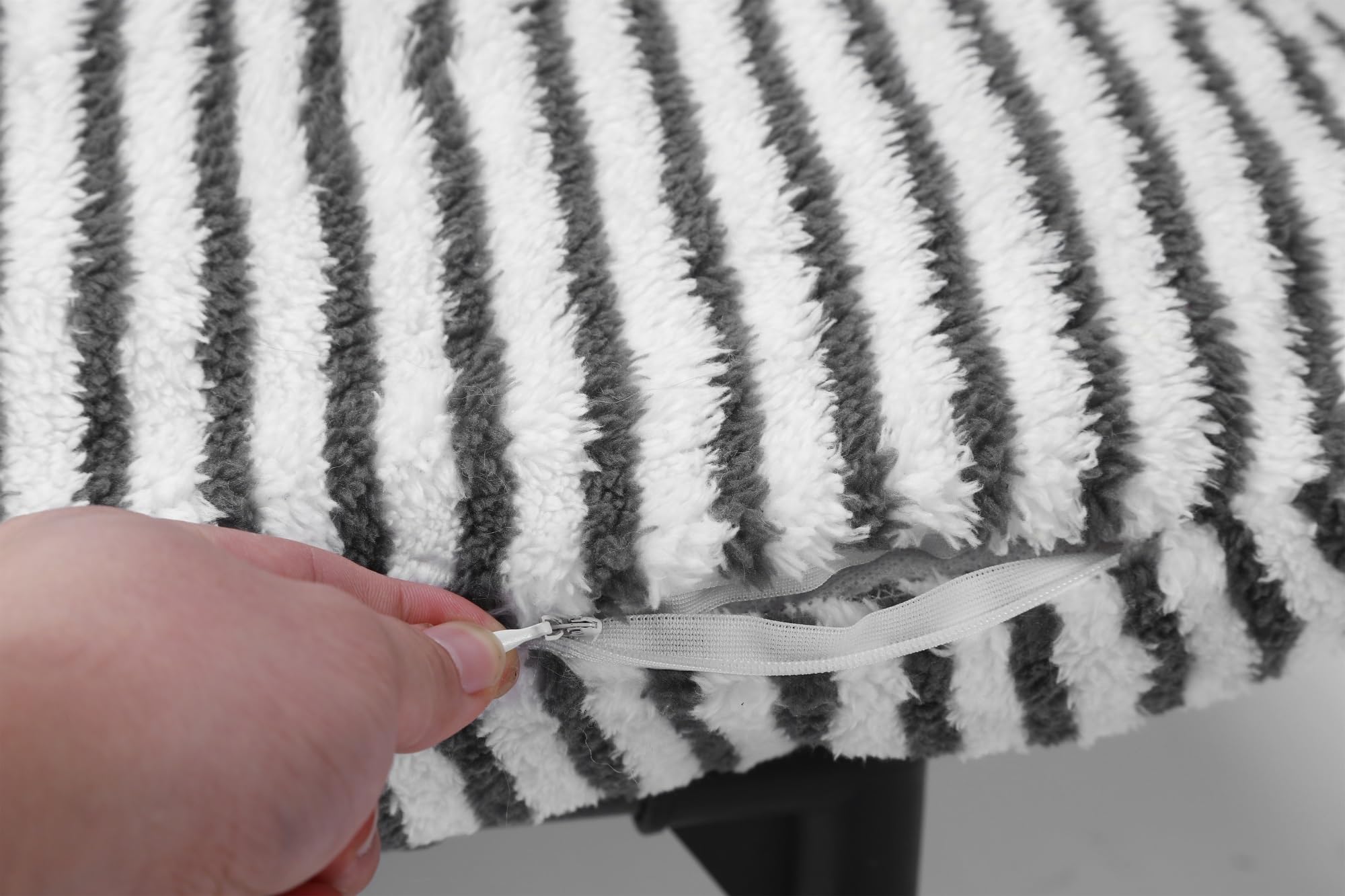 Calming Cuccia per Cani da Compagnia in Morbido Cotone Nuvola con Tetto, Lettino Cane, Letto per Cani Coperto, Sfoderabile e Lavabile Cuscino per Gatti, Cuscino per Cani e Gatti(Stripe,60x50x23cm)