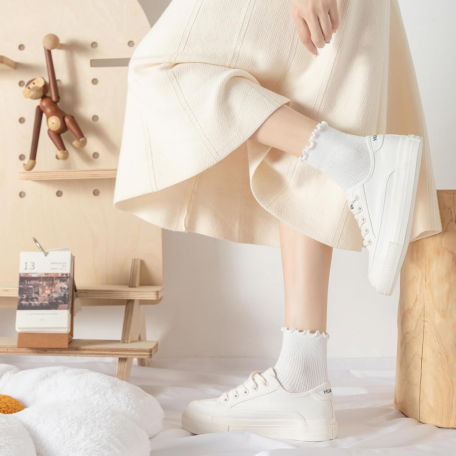 6 Pairs Ruffle Socks for Women Girls,Casual Cute Ankle Socks Breathable Knit Cotton Warm Soft Frilly Crew Sock - Image 3