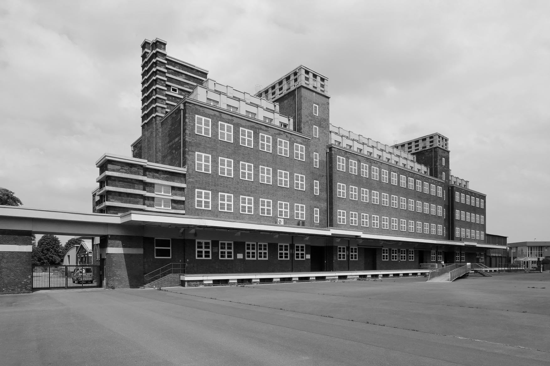 Bauhaus in Nordrhein-Westfalen: Eine fotografische Reise durch die Klassische Moderne