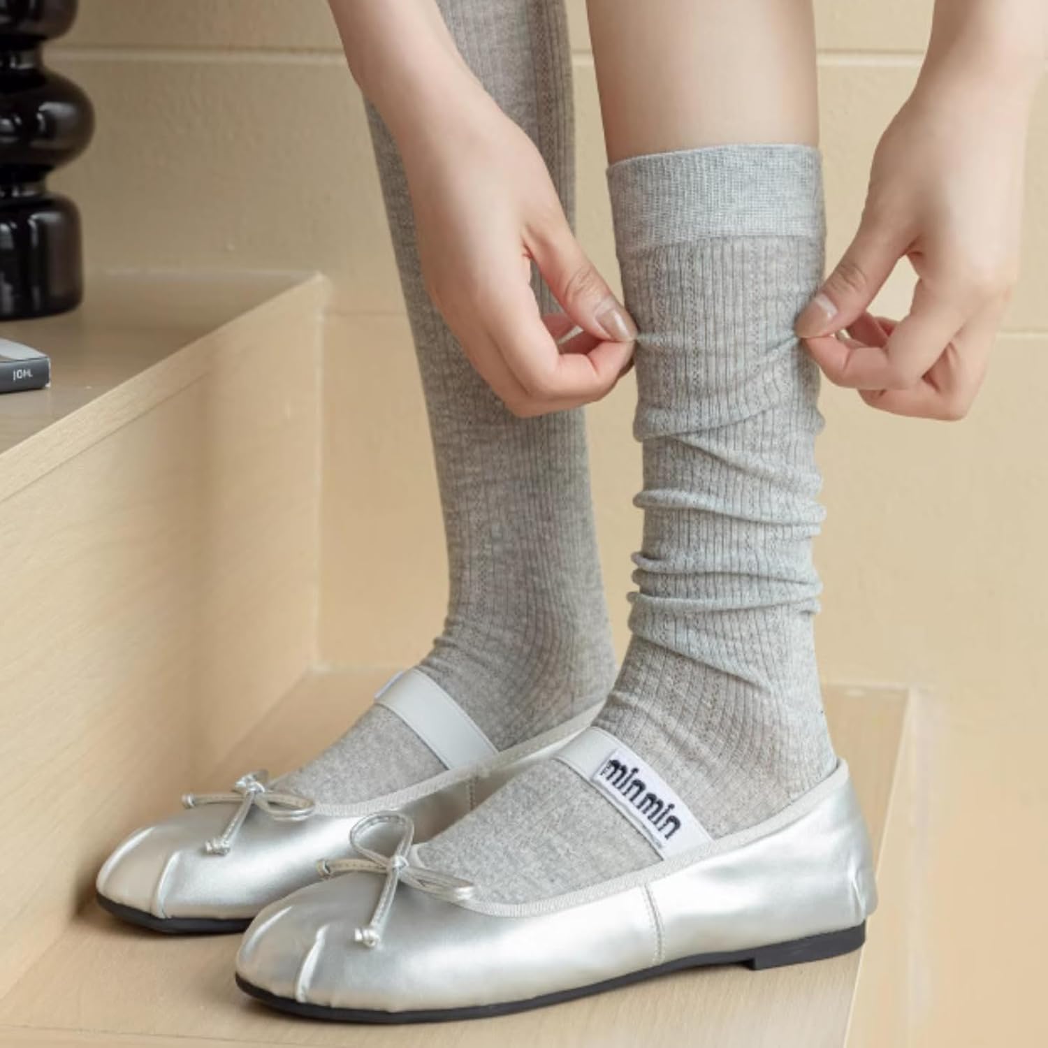 4 Pairs Women's Summer Cotton Socks, Ballet-Inspired Thin Mesh Netted Knee-Highs Ruffle Socks - Image 2