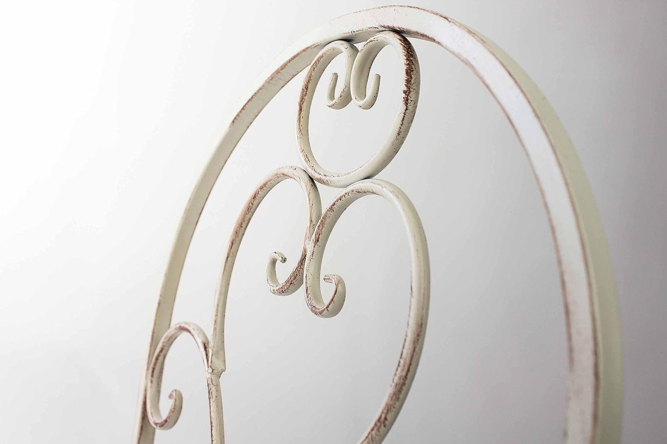 AVANTI TRENDSTORE - Bistro - Set arredo esterno in ferro per due persone, composto da un tavolino con piano rotondo e due sedie, pieghevole. Disponibile in due colorazioni. (bianco antico)