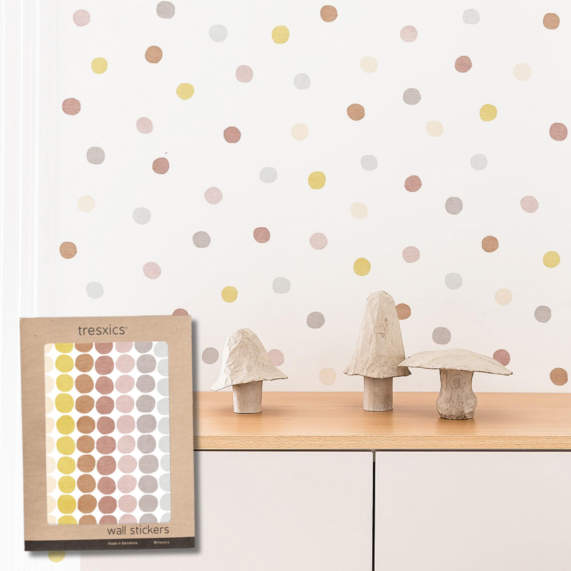 Stickers muraux enfants à pois pour créer une décoration de chambre bébé cosy