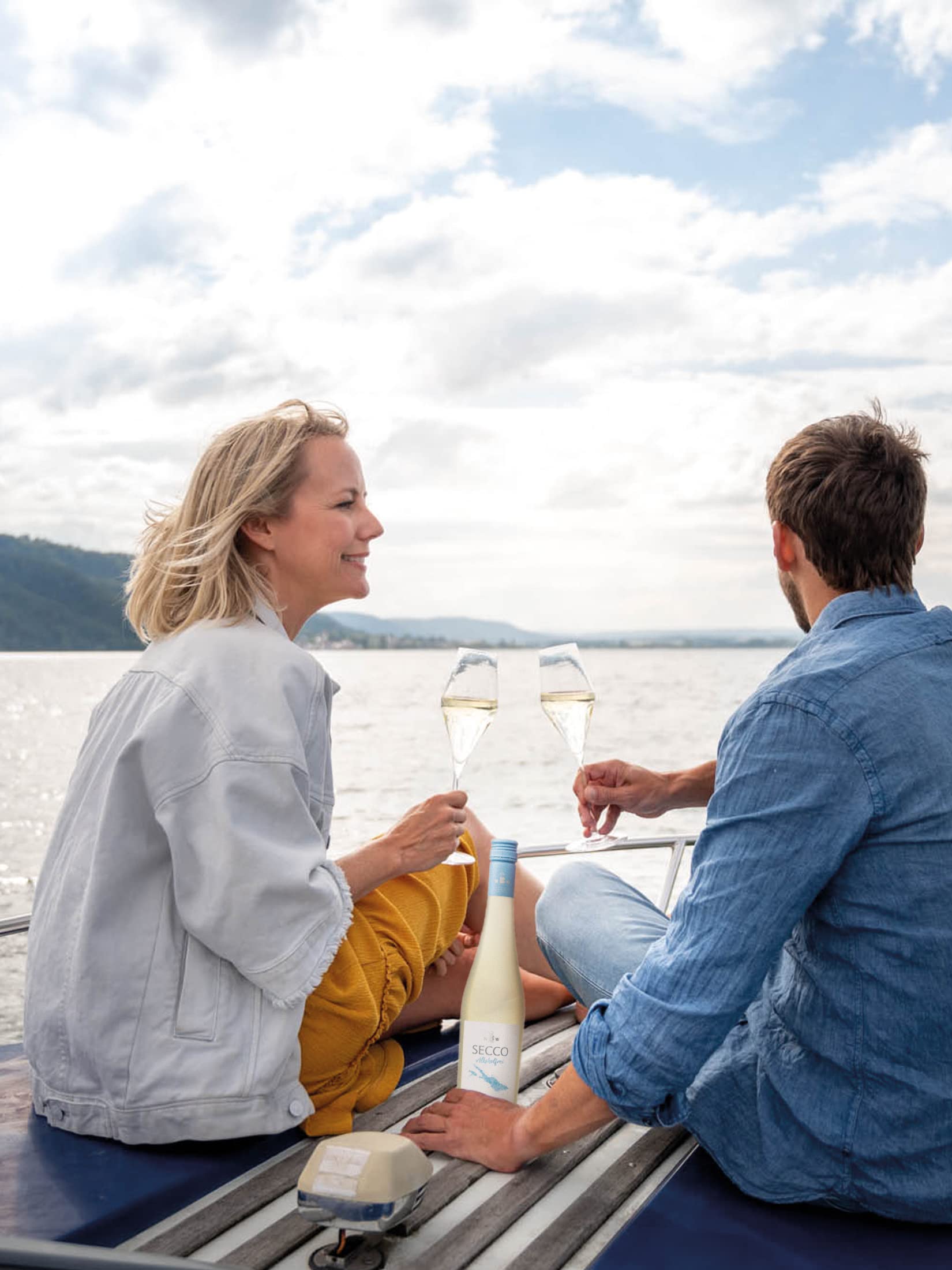 Bodensee Secco Alkoholfrei Trocken – Deutscher, alkoholfreier Perlwein vom Weingut Markgraf von Baden am Bodensee (1 x 0,75l) (Packung mit 6)