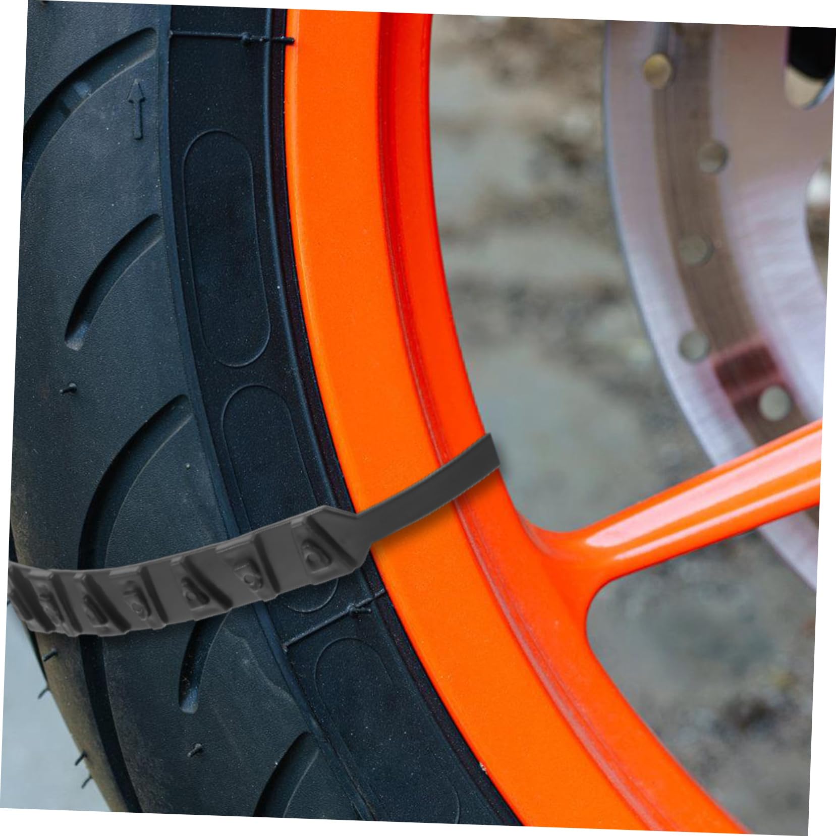 Holibanna 10pcs Tire Chains for Snow Durable Skid Wheel Chains for Motorcycle Off Road Vehicles Enhanced Traction and Safety Icy Surfaces Reusable Construction