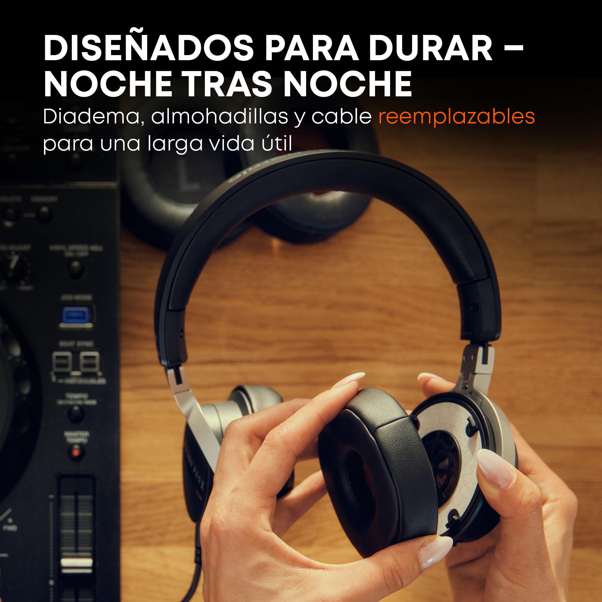beyerdynamic DJ 300 Pro X Club- Auriculares Profesionales 2 en 1 para DJ con Copas Personalizables y diseño Cerrado para DJs Profesionales