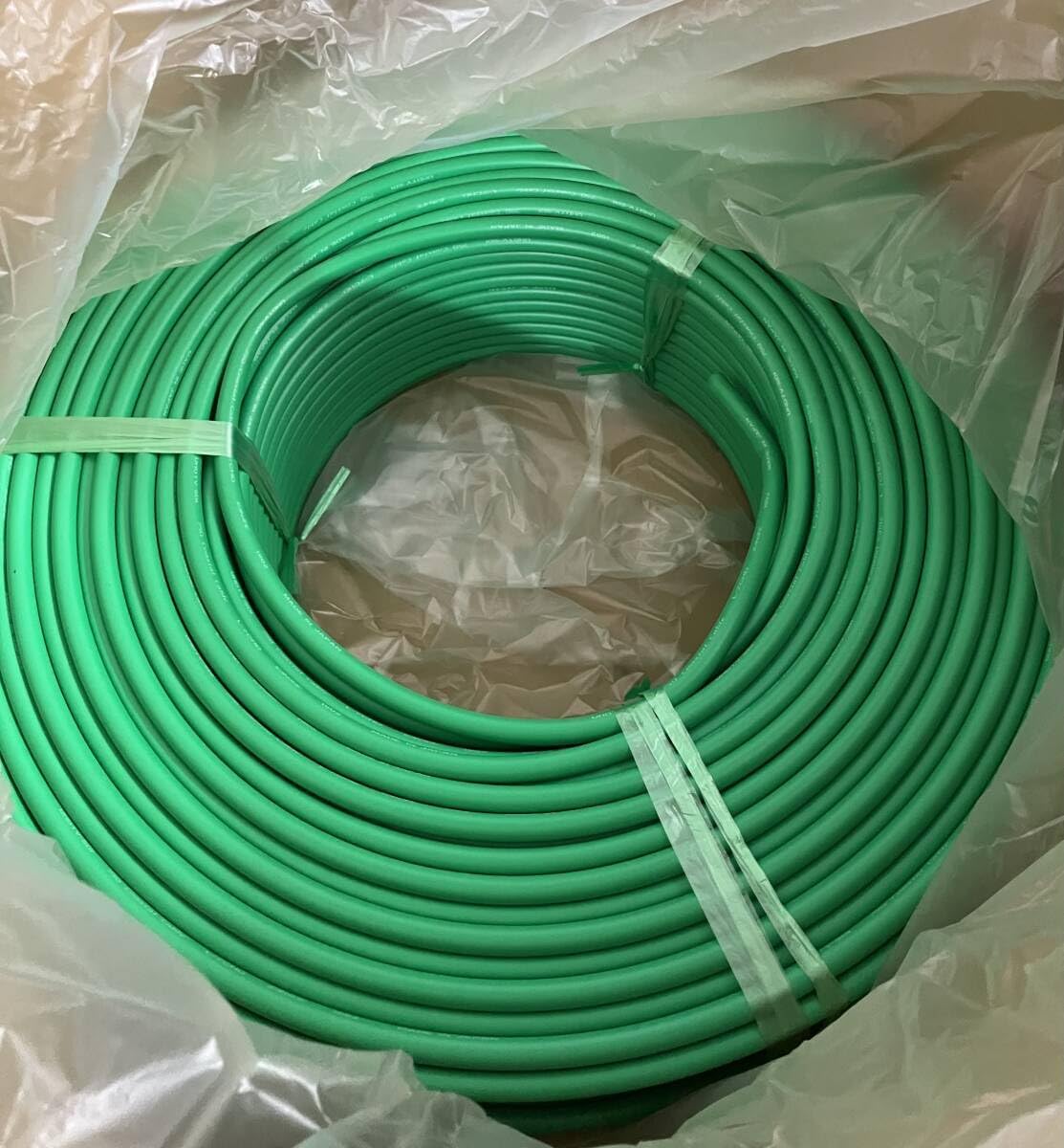 同軸ケーブル L-7CHD×200m 未開封品 カナレ電気製(純正品) 緑色 即決未開封品 L-7CHD×200m 緑色 カナレ電気製(純正品) 同軸