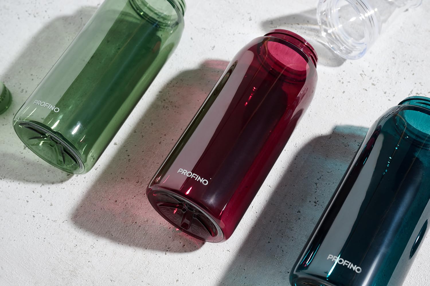 PROFINO Sparkle - Gourde en Tritan de qualité supérieure - Convient pour les boissons gazeuses - 700 ml / 0,7 l - Rouge - Avec bouchon à vis - Sans BPA - Anti-fuite, neutre au goût - Passe au