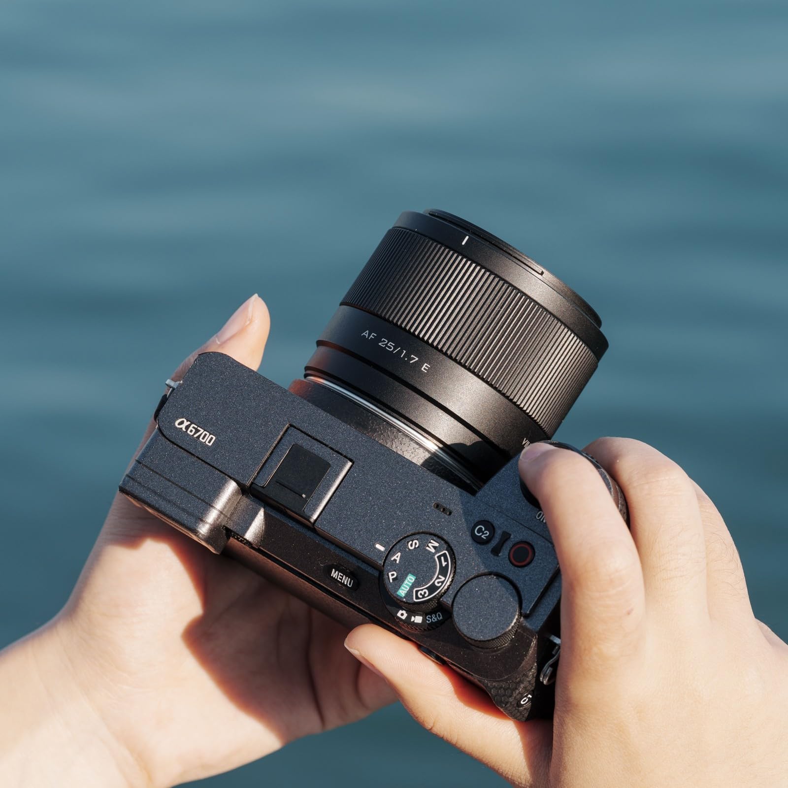 Viltrox AF 25mm F1.7 Eマウント Amazon.co.jp: VILTROX AF 25mm F1.7 E レンズ ソニー Eマウント