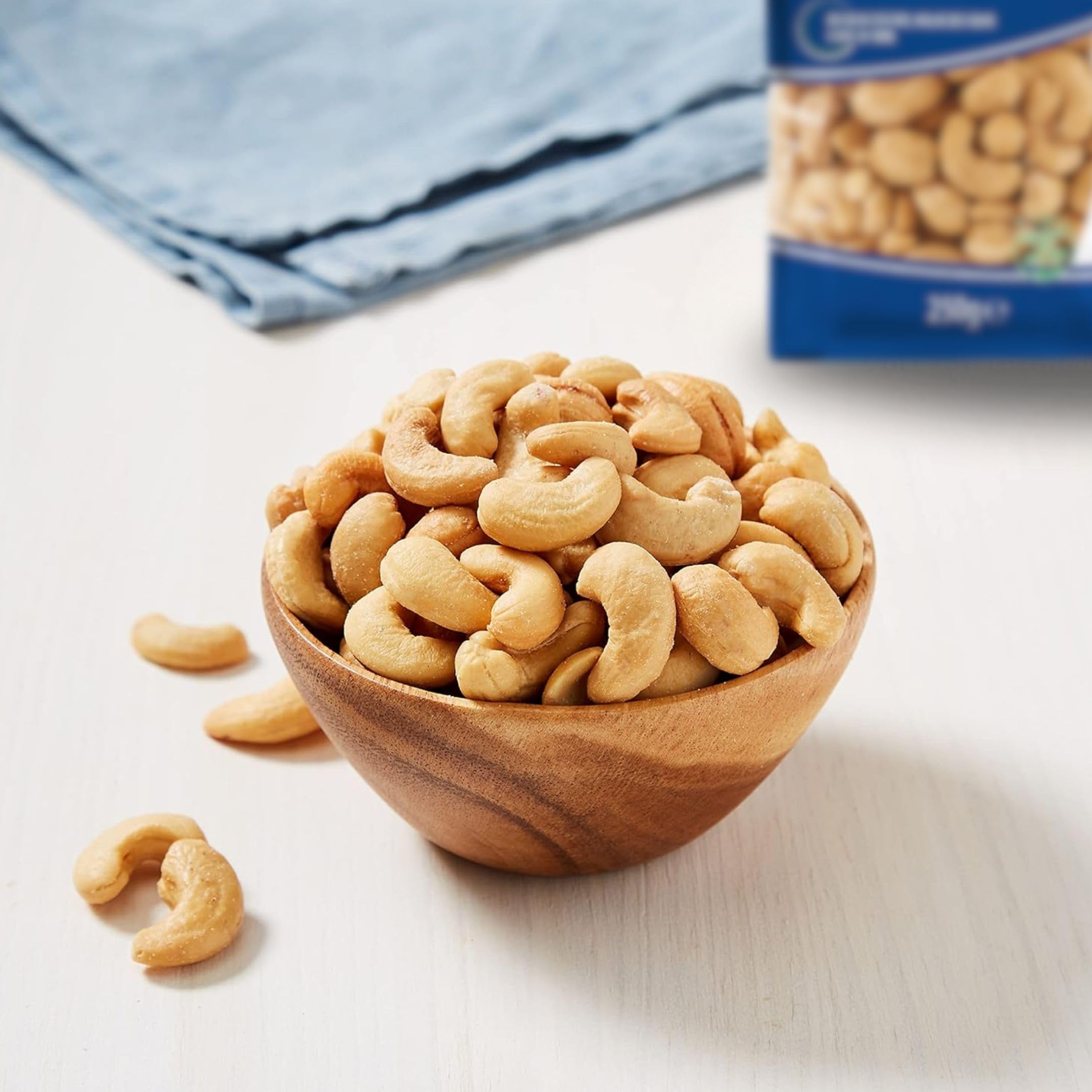 Alfano dal 1940 Anacardi Tostati Non Salati Formato da 250g Frutta Secca Ricca di Fosforo, Magnesio e Rame Fonte di Fibre (4 Pezzi)