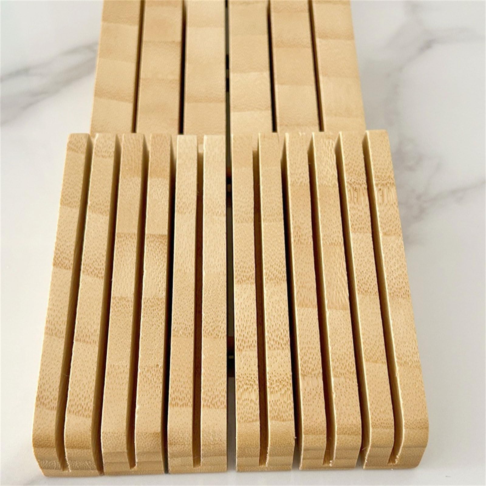 Besteck Schubladen Organizer Einsatz für die Küche zu Hause, Holz Aufbewahrungstablett mit mehreren Schlitzen, 43 x 14 x 5 cm, Aufräumen der Theke und ordentlichen Platzieren von Werkzeugen,
