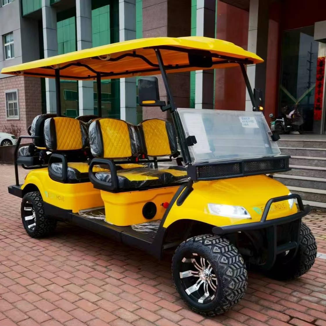 4-Seater Electric Vehicle, Low-Speed Utility and Transport Cart, Property Management Vehicle - Integrated Storage Space, Maneuverable Design, for Estate and Site Oversight