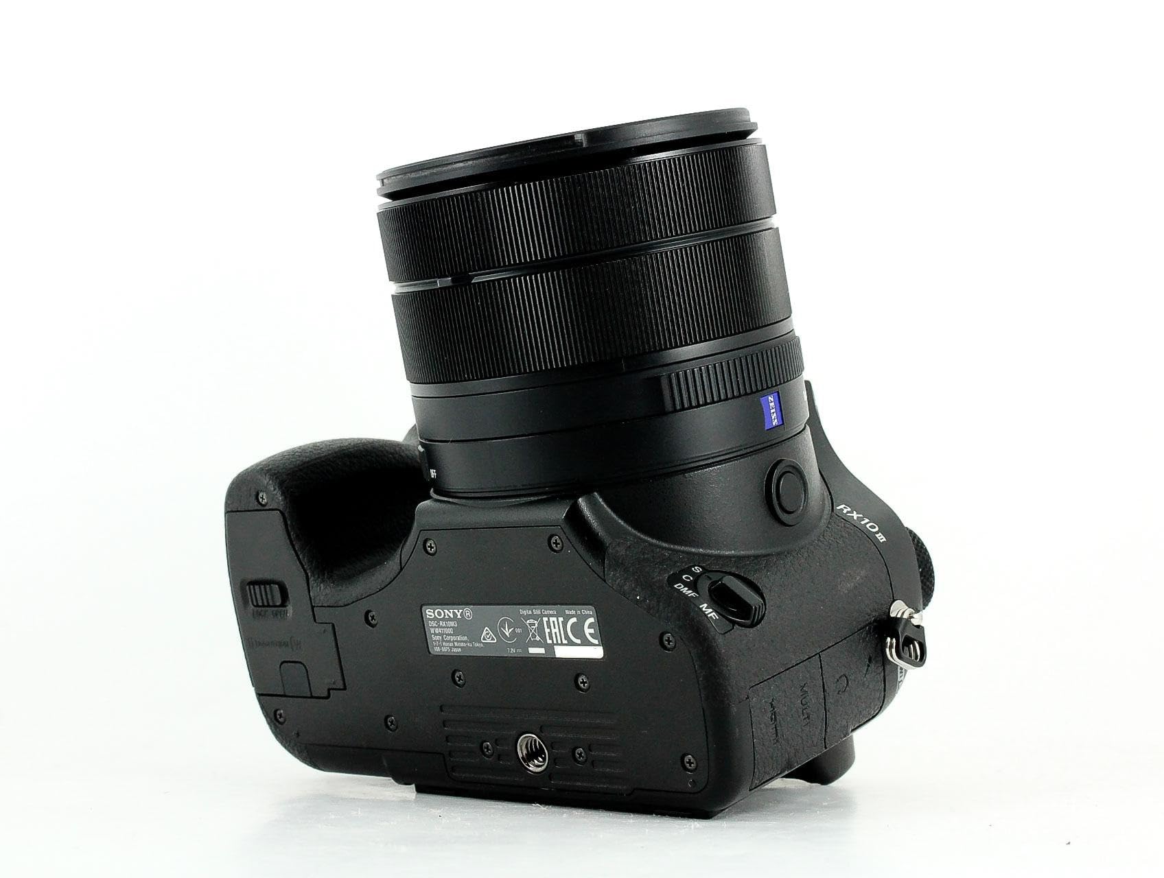 ソニー RX10 M3 Sony DSCRX10M3 4K Premium Digital Bridge Camera with a 24-600 mm
