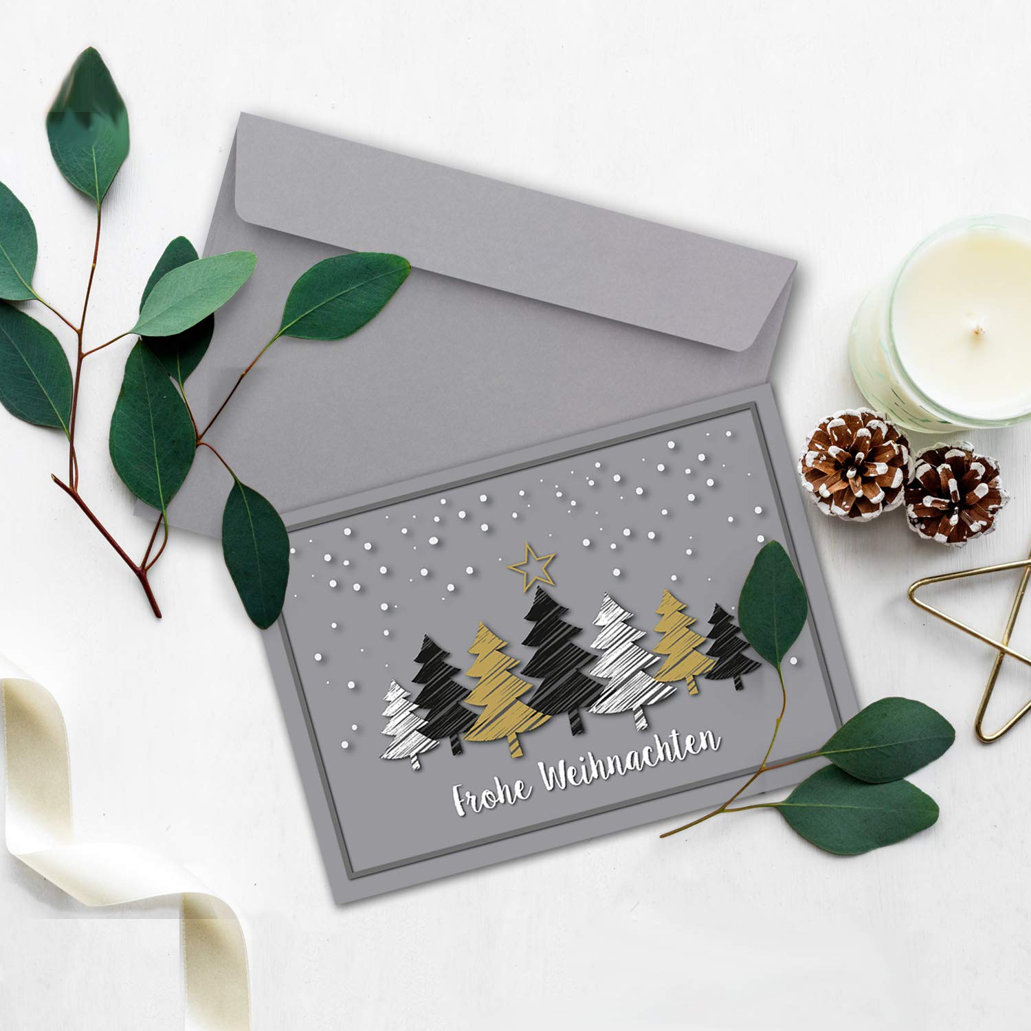 Juego de 75 tarjetas de Navidad DIN A6 en gris con árboles de Navidad en aspecto de arañazos, tarjetas plegables con sobres a juego, saludos navideños para empresas y privados