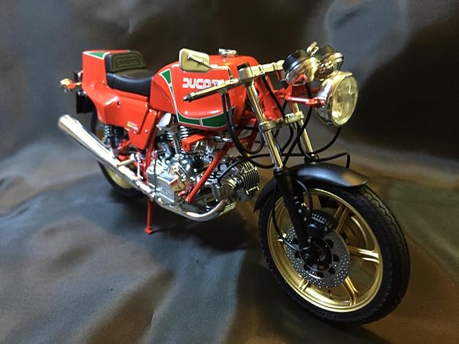 Amazon | タミヤ 1/12 オートバイシリーズ No.19 ドゥカティ 900 Amazon | タミヤ 1/12 オートバイシリーズ No.19 ドゥカティ 900