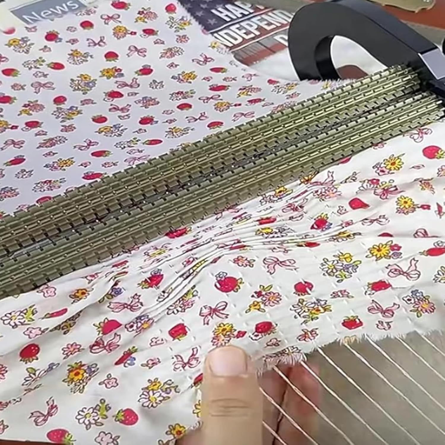 Regulowana maszyna do plisowania z 24 igłami do szycia i 47 pozycjami igieł do ręcznie robionych projektów szycia DIY