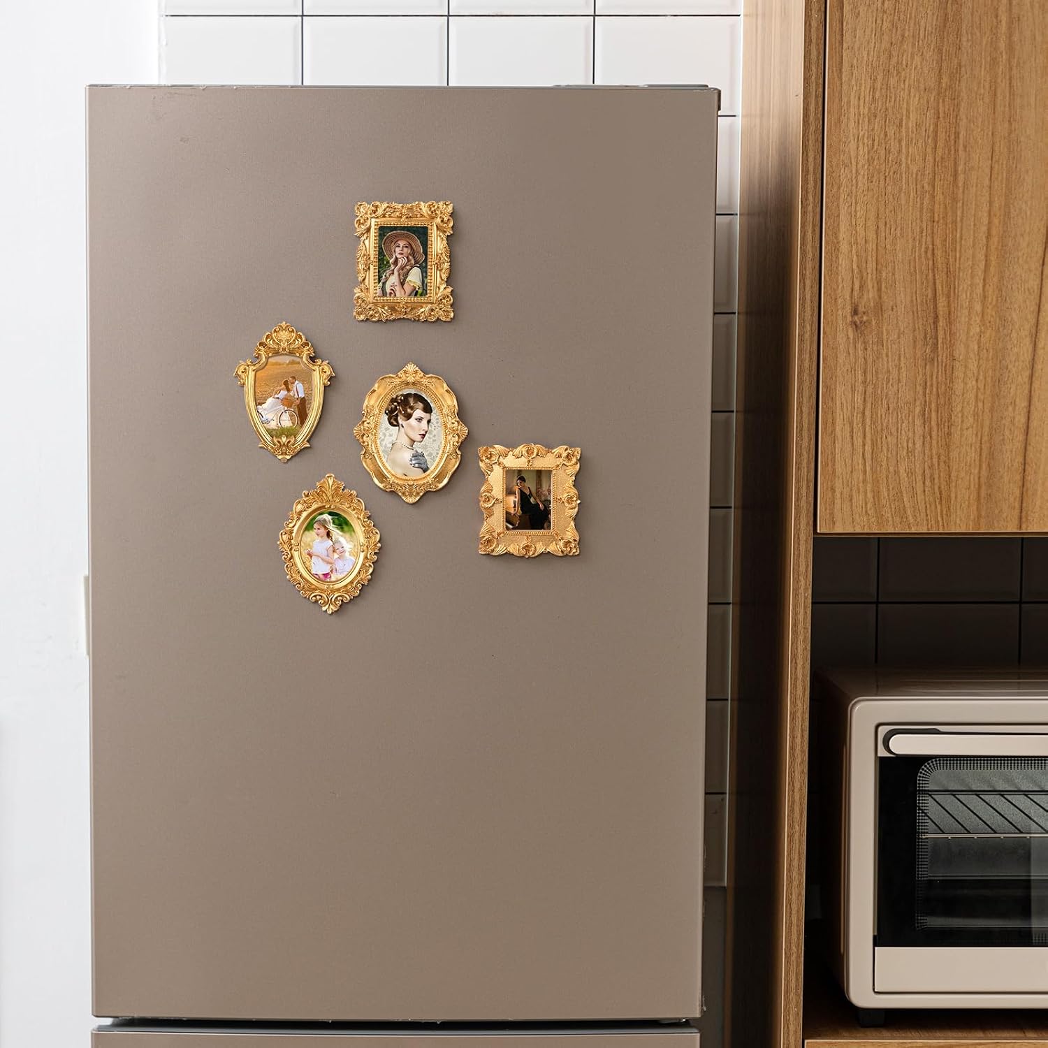 Leinuosen 5 Pcs Golden Refrigerator Mini Frames Magnetic Vintage Picture Display with Back Small Antique Picture Frames with Hooks and Rope Refrigerator Magnets Photo Display Christmas Decor, Style A