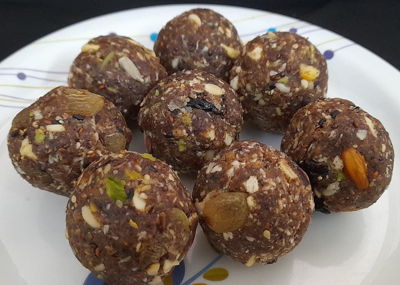 Miitahara Nachni/Ragi Dry fruits Seeds Dates Laddu | Premium Homemade with Desi Ghee | No Added Sugar or Jaggery | No Added Preservative or Color | 18-20 laddus in a Package| Combo packc of -2 | (B0C2HZXN13) Amazon Price History, Amazon Price Tracker