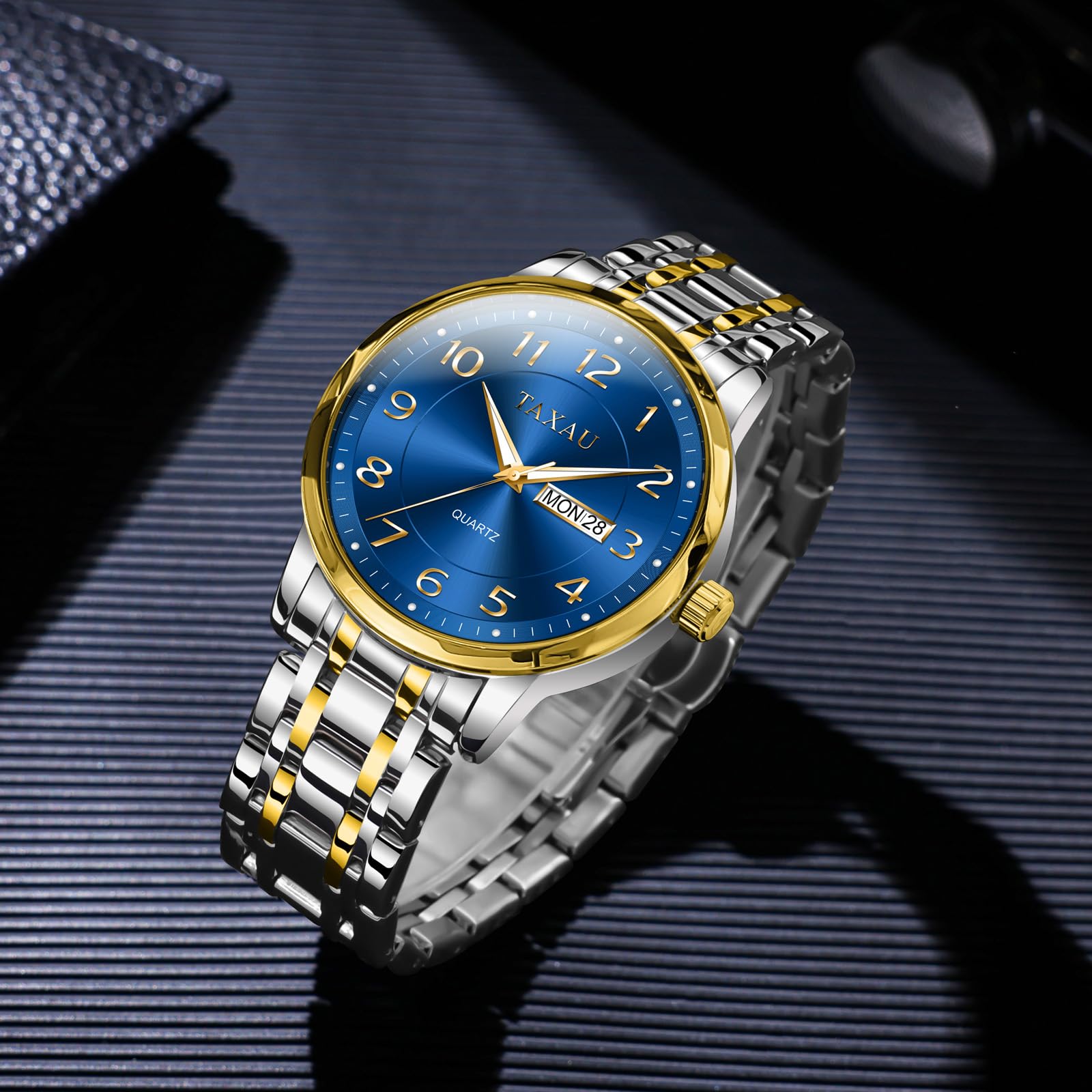 Taxau Klassische Herren Armbanduhr mit Edelstahlarmband, Analoge Quarz Uhr für Herren, 30M Wasserdicht mit Kalender, Elegante Business Uhr für Freizeit und Beruf