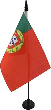 AZ FLAG - Portugal Table Flag 4'' x 6'' - Portuguese Office Mini Banner 100% Polyester 15 x 10 cm - Mini Desk Flag with 10'' Pole and Black Plastic Base