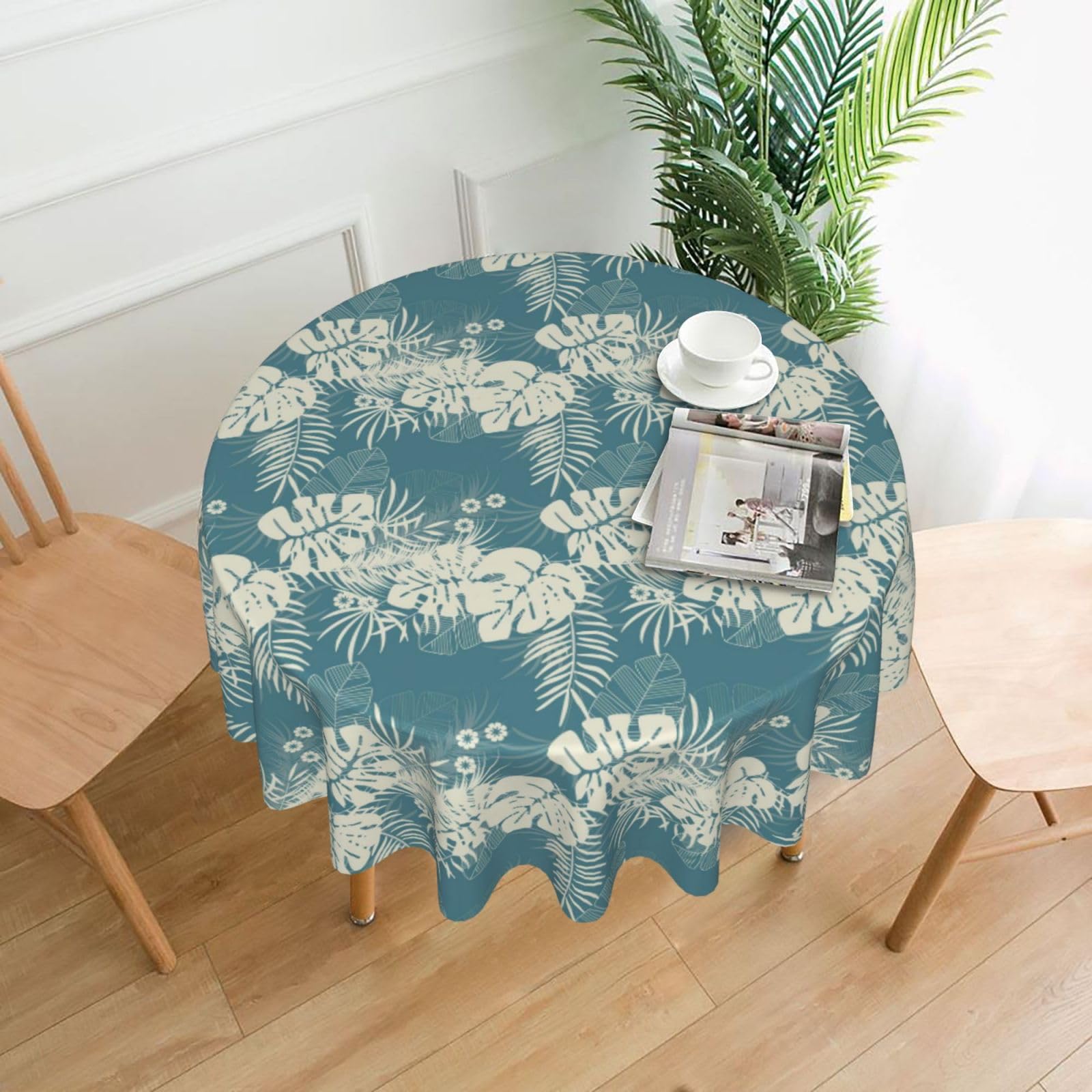 OXbnmm Luxury Cute Leaves Print Soft Round Tablecloth 60in Polyester Washable Cover Cozy Gift for Mom Housewarming