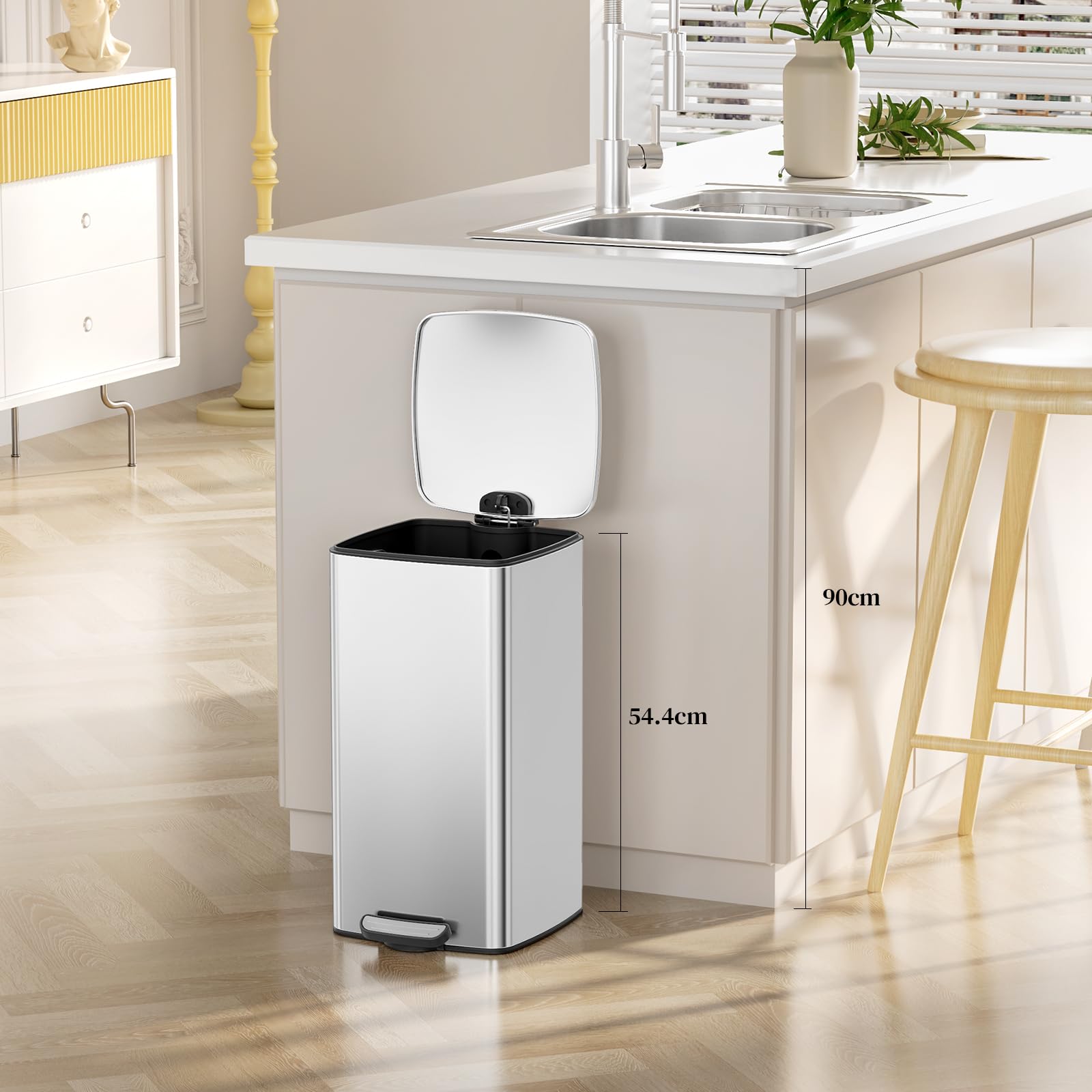 LIFERUN Mülleimer 30L aus Stahl, rechteckiger Abfalleimer mit Soft-Close-Deckel, Pedal und Inneneimer, Offenhaltefunktion, Treteimer für Küche, Wohnbereich und Büro, Silber