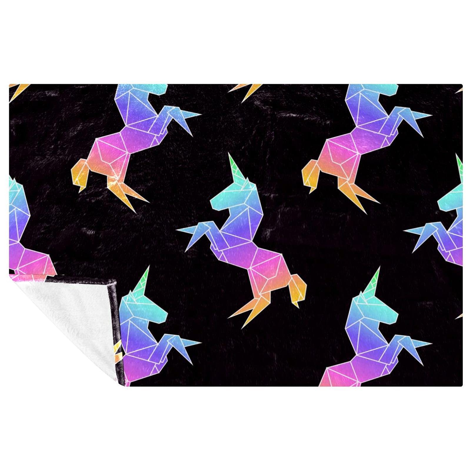 Couverture licorne chaude pour stopper le froid sur le canapé ou au lit