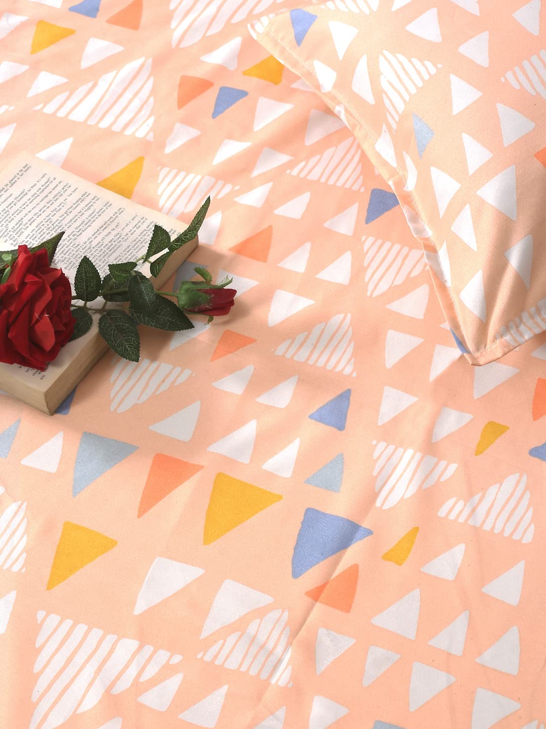 Klotthe Peach Geometric Cotton Blend 300 TC Double Bedsheet Set in Book Fold Packing 3